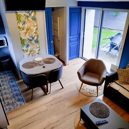 別荘 La Maisonnette De Josephine Saint-Jean-des-Mauvrets