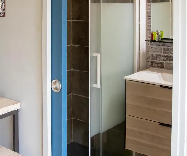 La Maisonnette De Josephine 펜션 Saint-Jean-des-Mauvrets